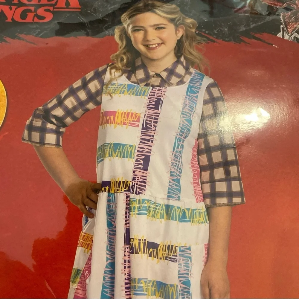 Stranger Things Halloween Costume Elle Season 4 Halloween size XL NEW